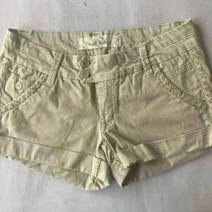 Freestyle Revolution size 9 khaki shorts exc con